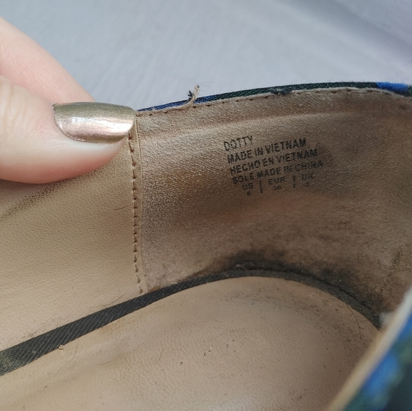 Kelly & Katie Dotty floral loafers - Picture 7 of 9